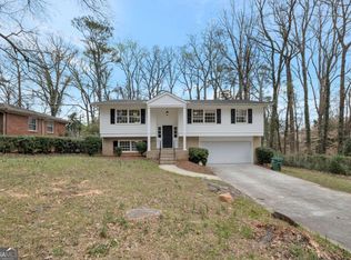 2300 Greenway Dr, Decatur, GA 30035