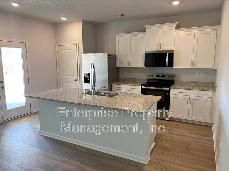 250 Kipling Dr — Photo 18