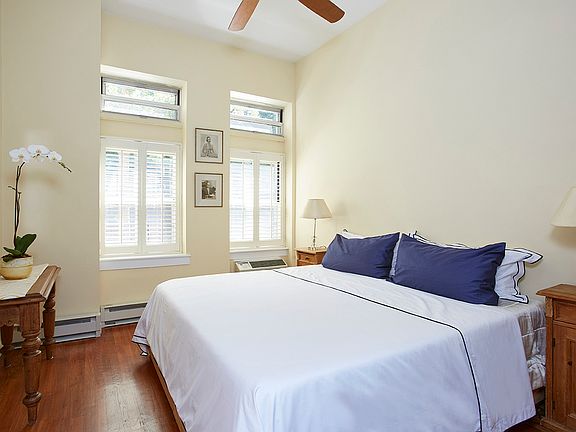 4th image of 33 W 93rd St APT 2G
