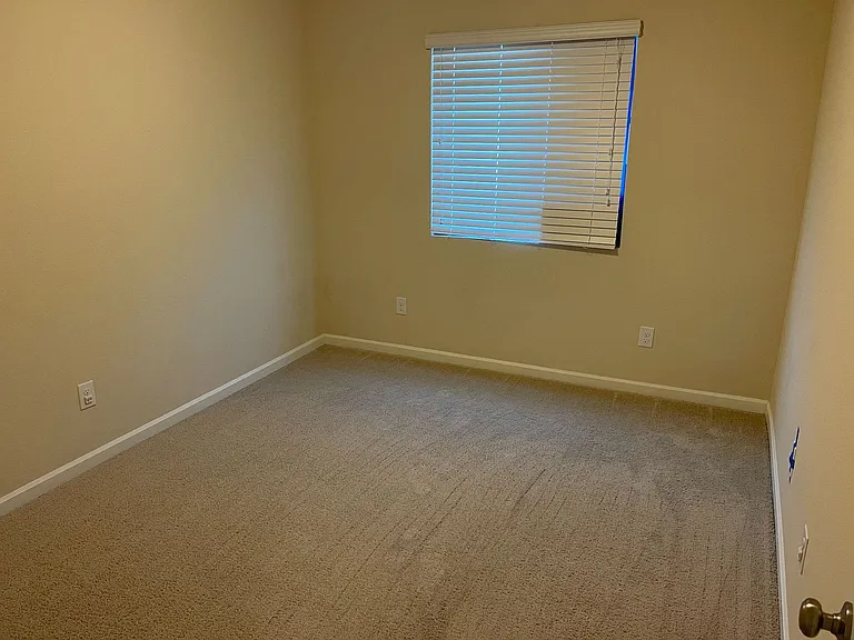 5035 NE 126th Ave — Photo 16