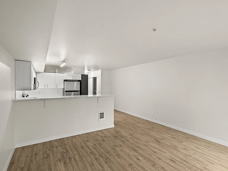 Contour Apartments — Photo 124