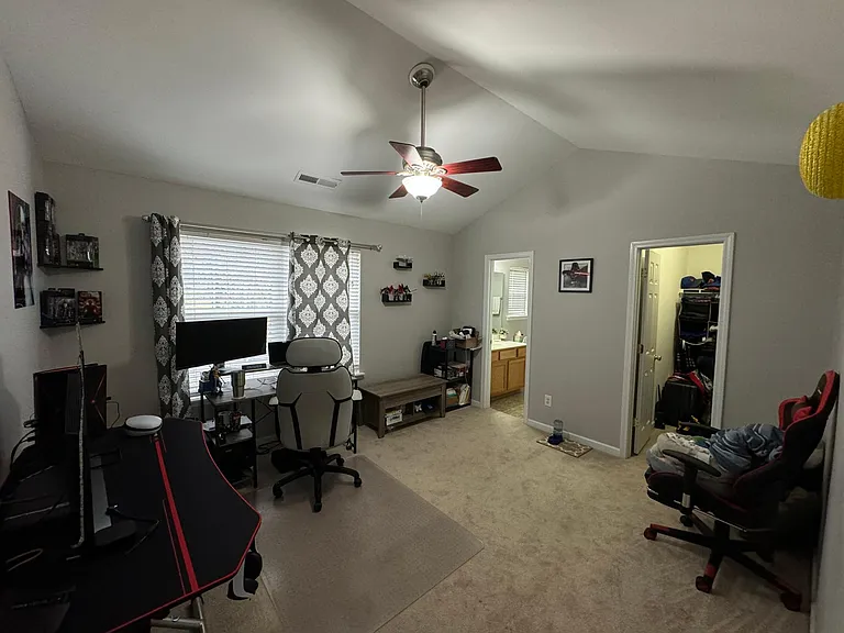 633 Rock Lake Gln — Photo 6