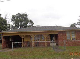 1741 Saint Louis St, Bogalusa, LA 70427