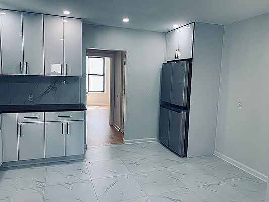 2nd image of 33-08 Ditmars Blvd