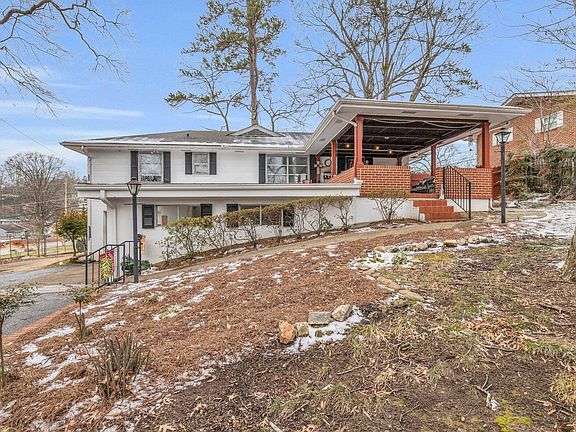 4th image of 3447 Shadowlawn Dr