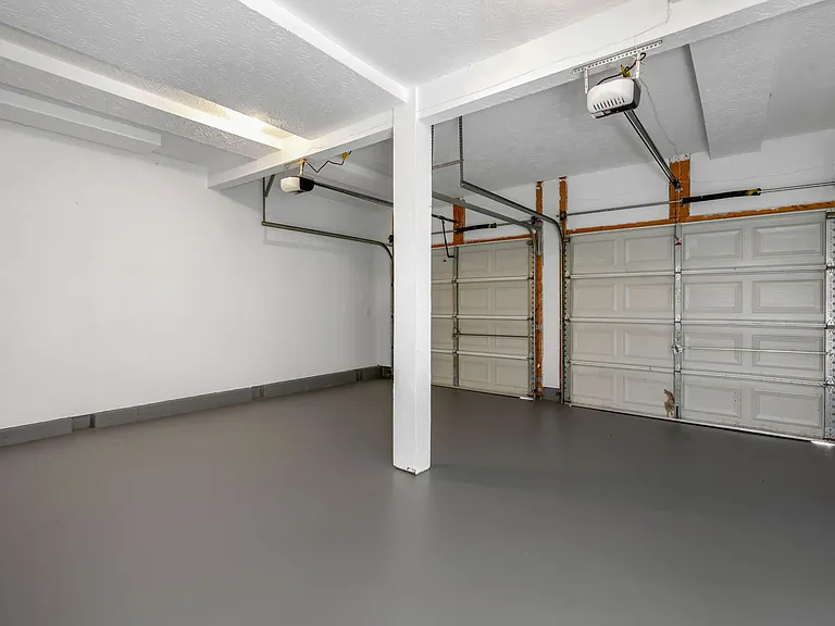 4597 Blainfield Ct — Photo 4