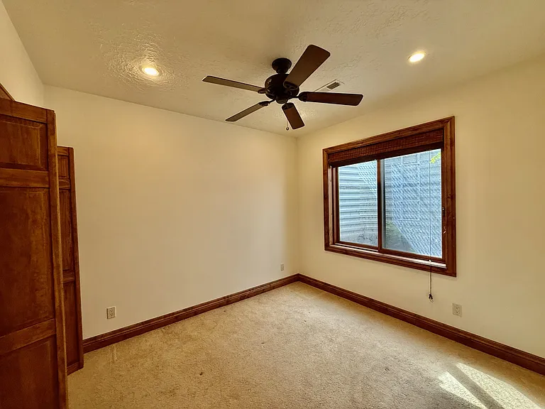 6819 S Greenfield Way — Photo 13