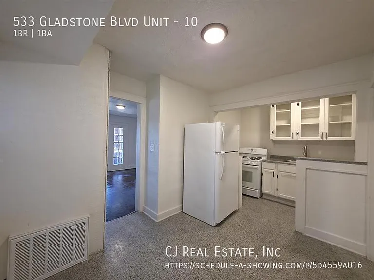 533 Gladstone Blvd #10 — Photo 6