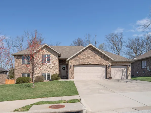 2381 W Darby Street, Springfield, MO 65810