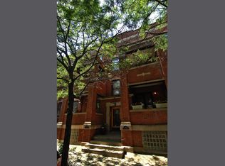 452 W Roslyn Pl, Chicago, IL 60614