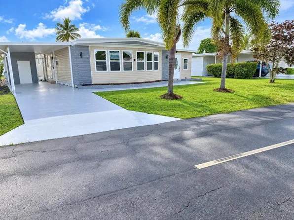 8572 Crown Drive, Boynton Beach, FL 33436
