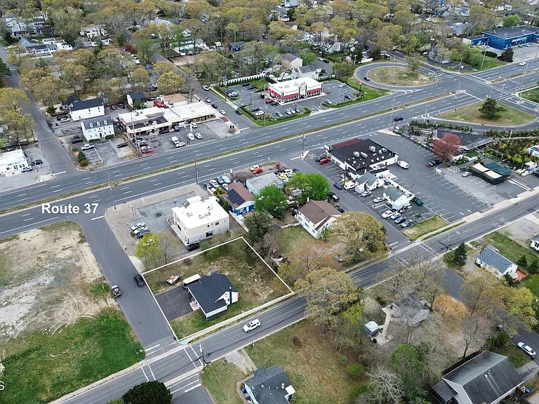 506 Lloyd Rd — Photo 27