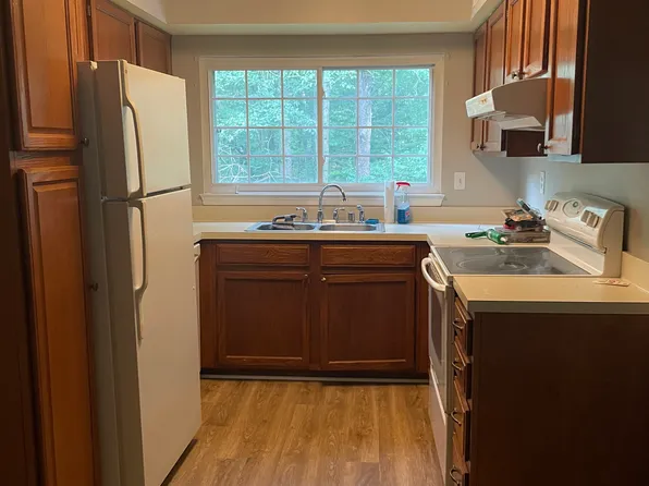 12211 Stevenson Ct, Woodbridge, VA 22192