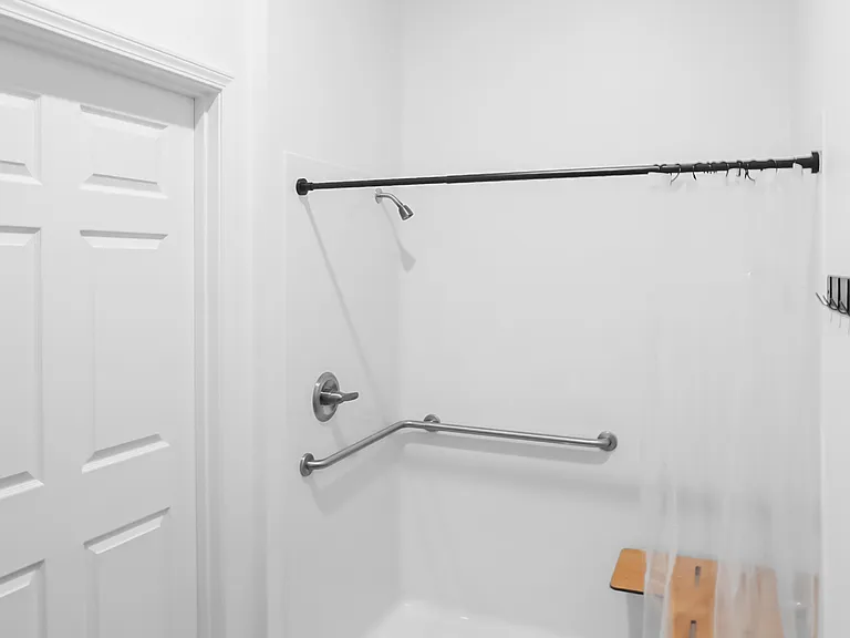 560 1st Ave N #107 — Photo 10