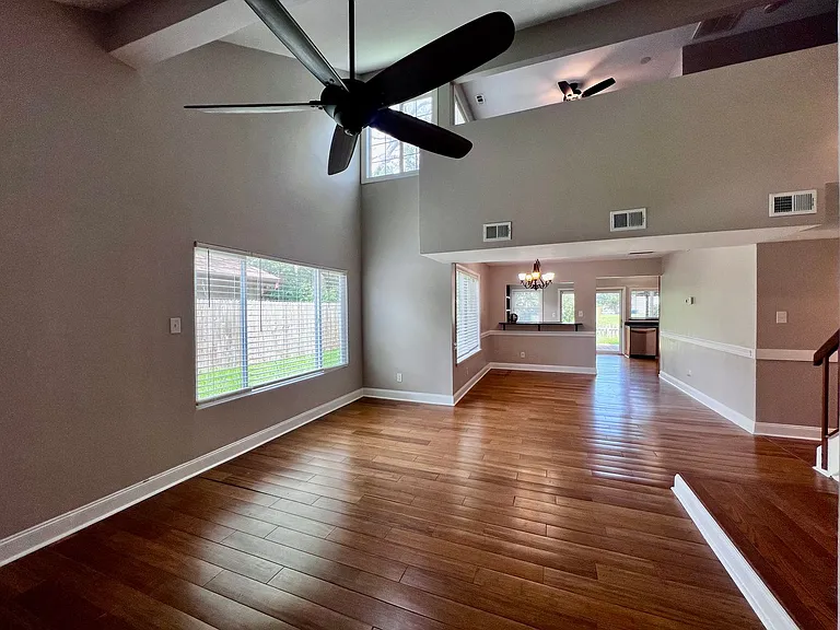 684 Orangewood Dr — Photo 5