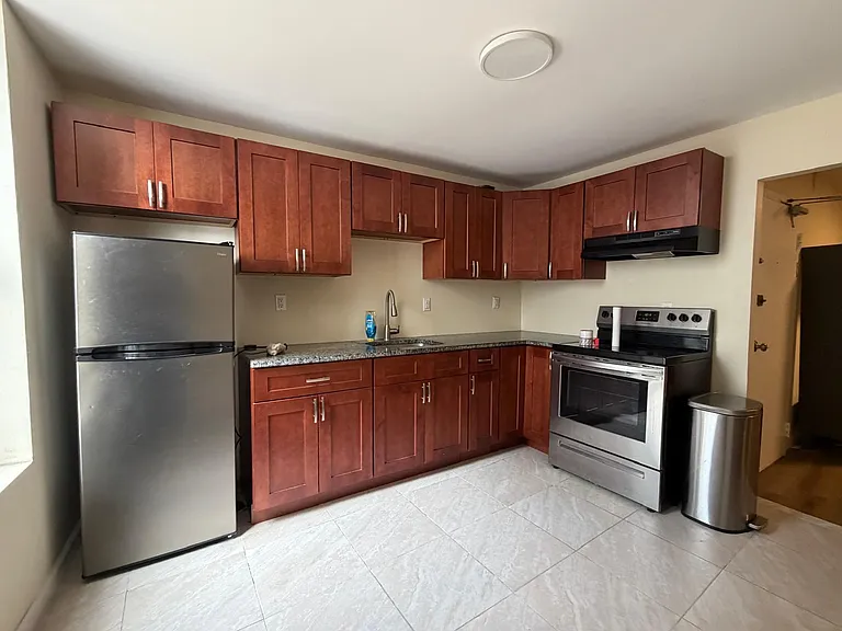 193 Newark Ave #5 — Photo 1