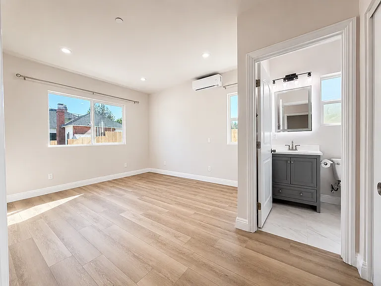 3623 E California Blvd — Photo 9