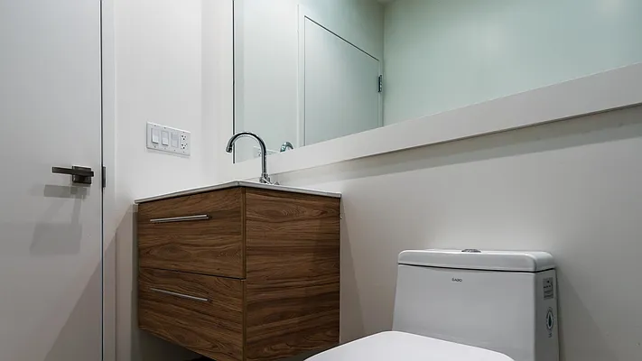 Rented by Nooklyn NYC LLC | media 30