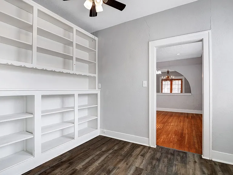527 Fulton Ave — Photo 11