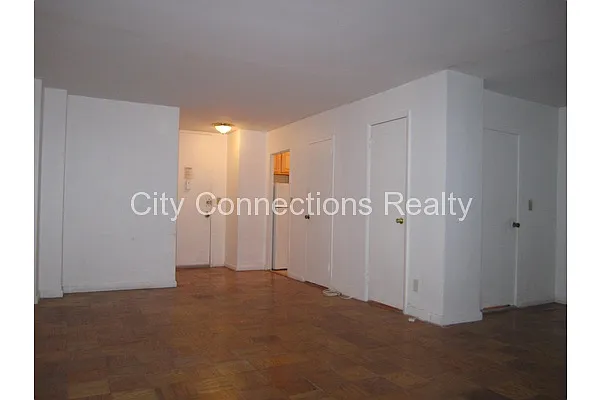 Rented by City Connections Realty | media 30