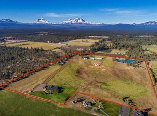 68020 Cloverdale Rd, Sisters, OR 97759