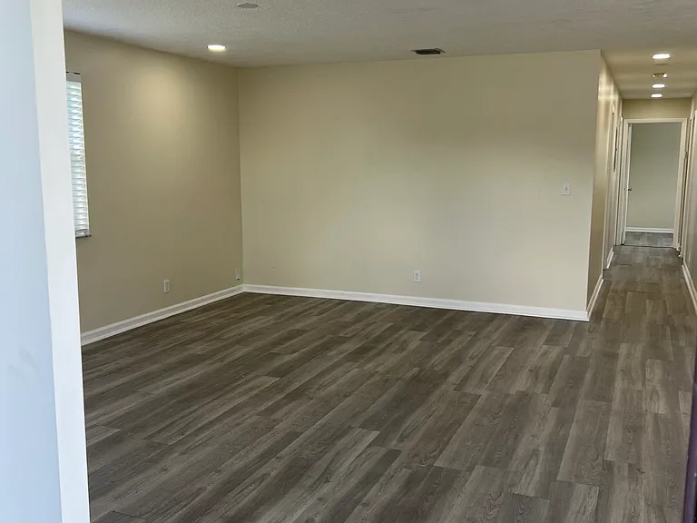 6324 Taylor St — Photo 9