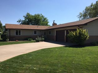 1402 William Ave, North Platte, NE 69101