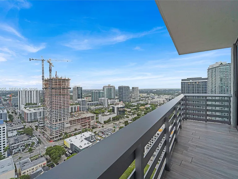 460 NE 28th St #3201 — Photo 22