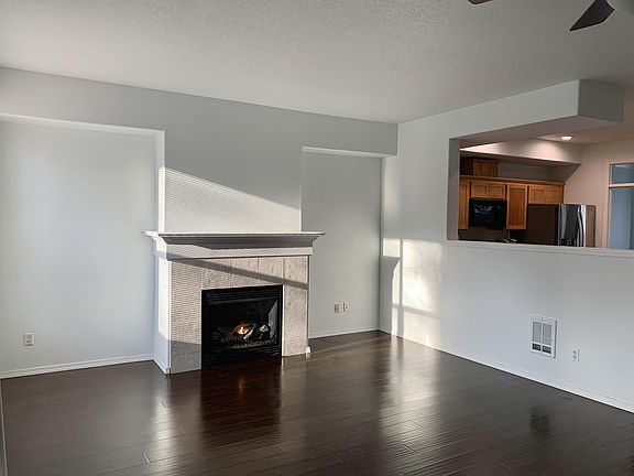 Livingroom, kitchen view.