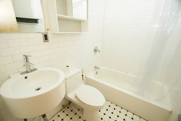 Rented by Brick&Mortar | media 54