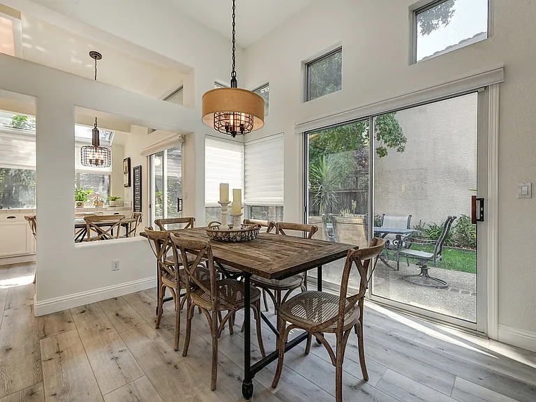 5537 Cabrillo Way — Photo 17