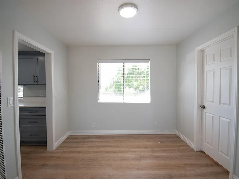 1147 W 170th St — Photo 11