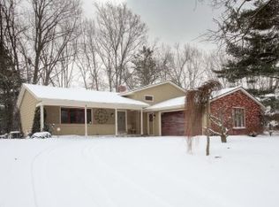 8373 Warbler Dr, Kalamazoo, MI 49009