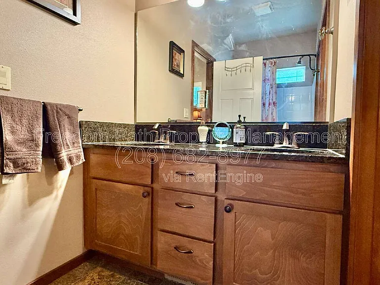 406 Lundblad Pl — Photo 15