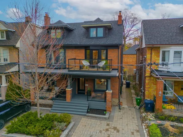 5 Ravina Cres, Toronto, ON M4J 3L9