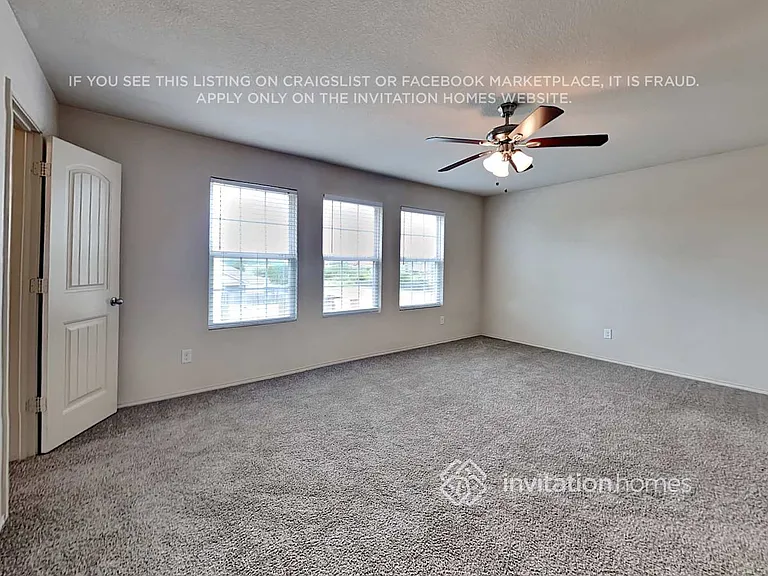 2820 Englefield Grn — Photo 10