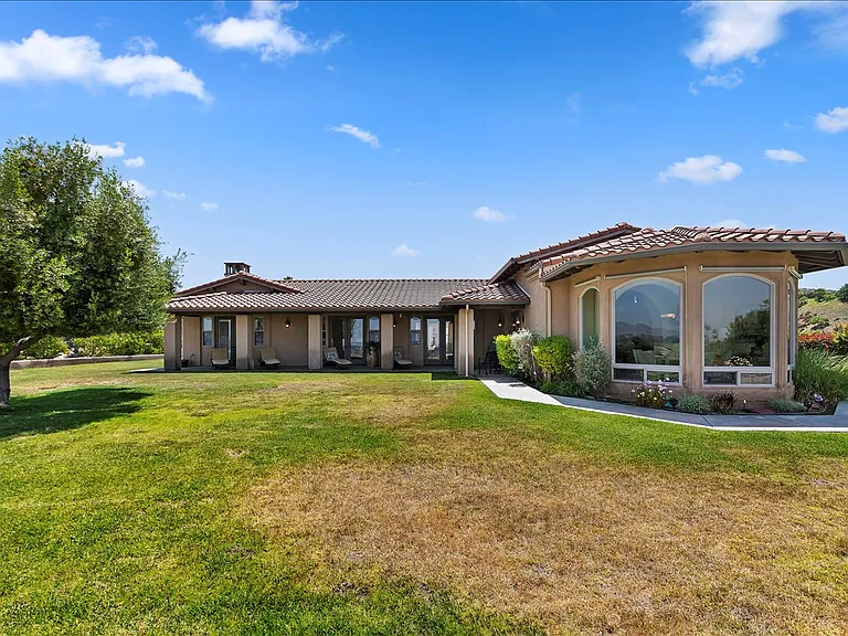 37605 Via De Los Arboles — Photo 35