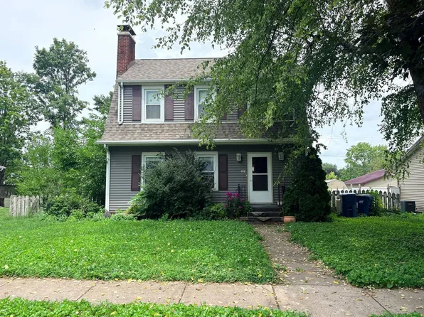 324 E Durant St, Walcott, IA 52773