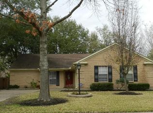 8115 Sunny Ridge Dr, Houston, TX 77095