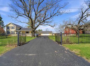 N3355 County Rd W, New London, WI 54961
