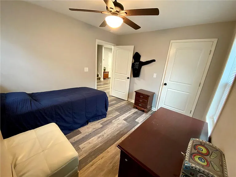 1095 Mountain Springs Dr NW — Photo 17