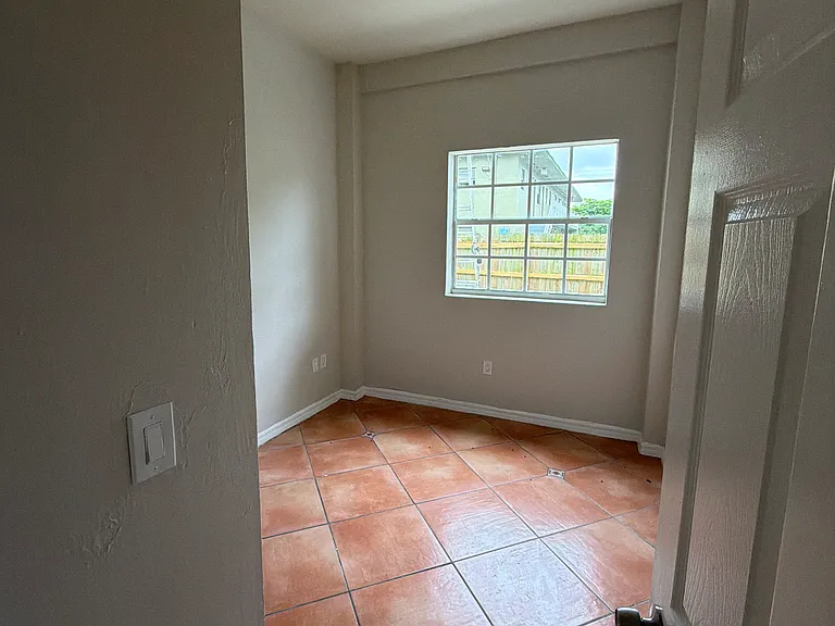 329 NW 11th Ave #2 — Photo 4