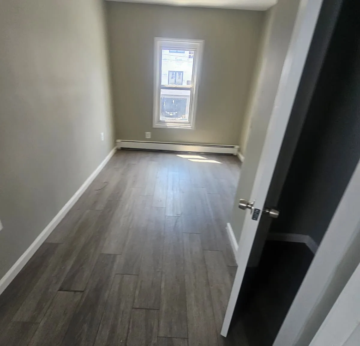 3 bed, $2,050 — Photo 3