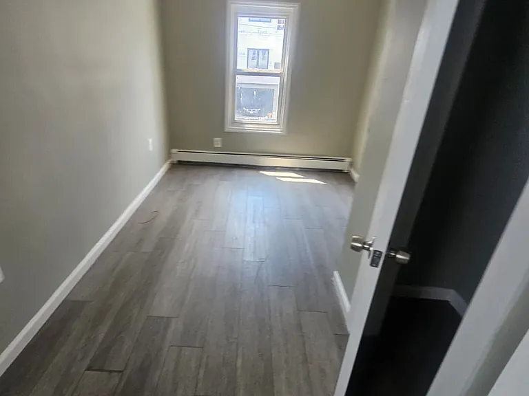 652 S 11th St #2 — Photo 3