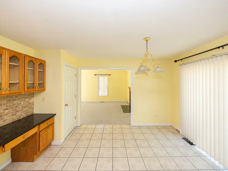 469 Walnut St — Photo 55