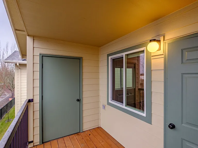 Lafayette Place Apartments — Photo 11