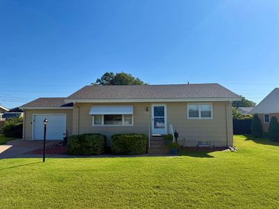 1308 Douglas Dr, Hays, KS, 67601