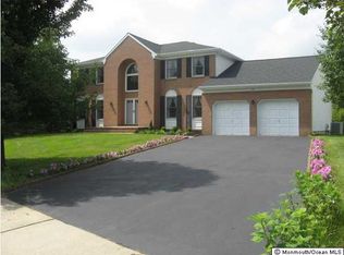 8 Hummingbird Ct #A, Marlboro, NJ 07746