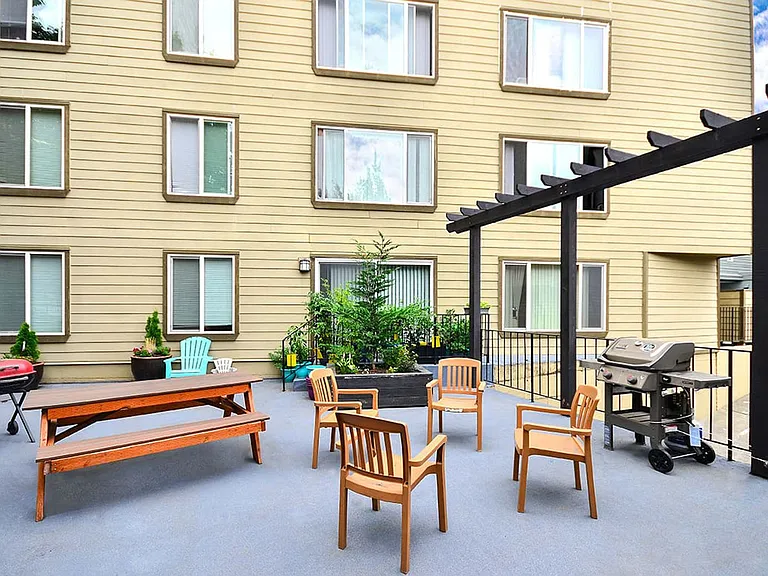 Greenlake Terrace Apartments — Photo 17