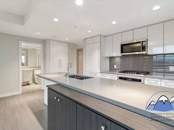 2 bedroom rental in Coquitlam — photo 2